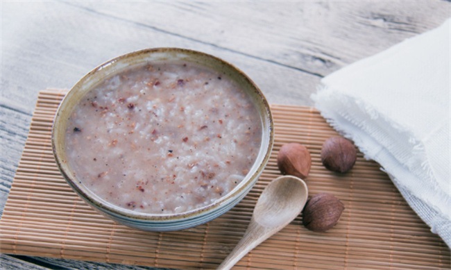 宝宝断奶食谱推荐：四款营养美味食材分享