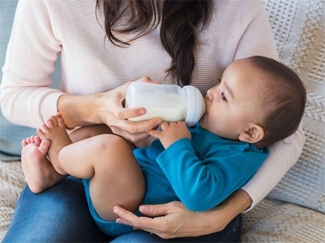 如何用科学方法帮助小宝宝断奶